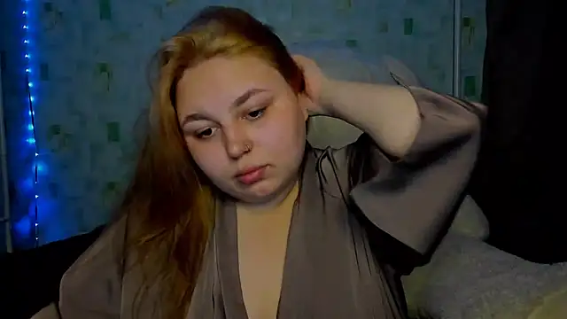 Snapshot of LillyHaigh chatting on August 3, 5:27 pm LillyHaigh online show from August 3, 5:27 pm