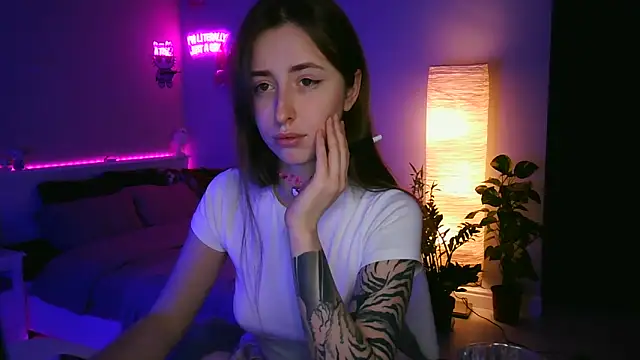 Snapshot of she_tora69 chatting on April 29, 8:04 pm she tora69 online show from April 29, 8:04 pm