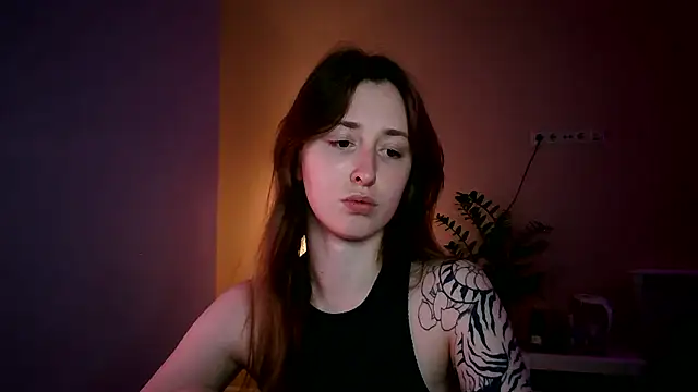 Snapshot of she_tora69 chatting on June 10, 10:19 pm she tora69 online show from June 10, 10:19 pm