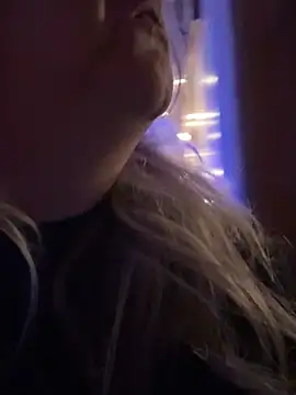 Bruiserboomer2 online show from April 26, 2:09 am