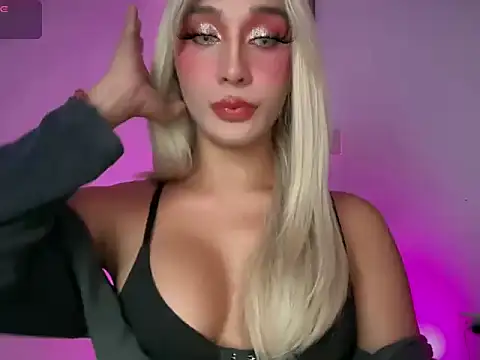 Snapshot of Maria_magdalena11 chatting on April 28, 3:28 pm Maria magdalena11 online show from April 28, 3:28 pm