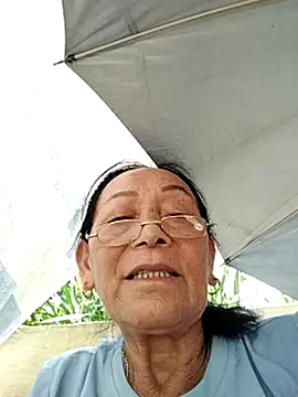 Snapshot of mouth22 chatting on June 14, 1:25 am mouth22 online show from June 14, 1:25 am