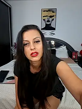 Snapshot of AvaKlein chatting on July 2, 9:43 pm AvaKlein online show from July 2, 9:43 pm