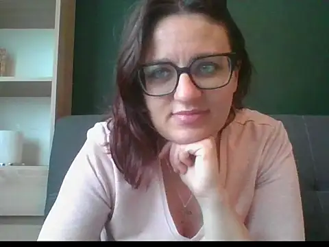 Snapshot of sensual_paris chatting on May 21, 5:36 am sensual paris online show from May 21, 5:36 am