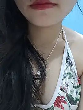 Snapshot of silkyhairs chatting on June 26, 12:48 am silkyhairs online show from June 26, 12:48 am