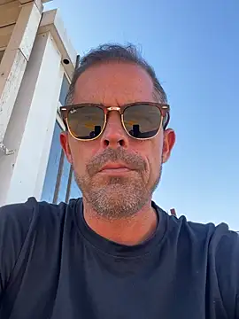 Snapshot of Riccardo86xx chatting on July 13, 3:48 pm Riccardo86xx online show from July 13, 3:48 pm