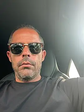 Snapshot of Riccardo86xx chatting on July 20, 3:14 pm Riccardo86xx online show from July 20, 3:14 pm