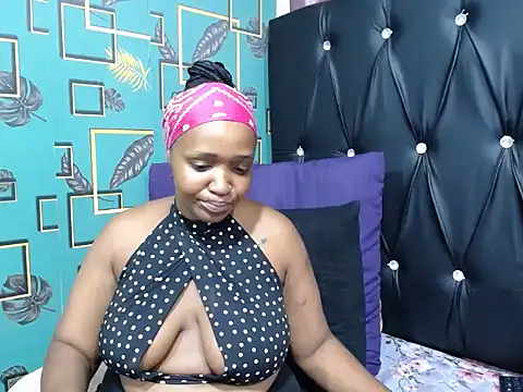 Snapshot of CandyBoobs69 chatting on May 14, 2:40 am CandyBoobs69 online show from May 14, 2:40 am