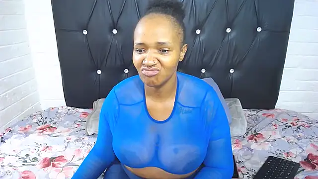 Snapshot of CandyBoobs69 chatting on June 26, 5:39 pm CandyBoobs69 online show from June 26, 5:39 pm