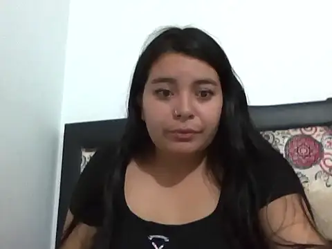 SweetNataly2123 online show from April 27, 3:54 pm