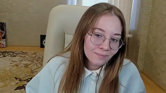 TarraChipman online show from April 29, 9:57 am