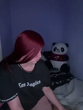 Snapshot of Caro_redd chatting on April 29, 8:07 am Caro redd online show from April 29, 8:07 am