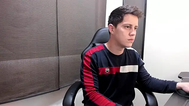 Snapshot of KendricTorres chatting on July 2, 1:39 pm KendricTorres online show from July 2, 1:39 pm