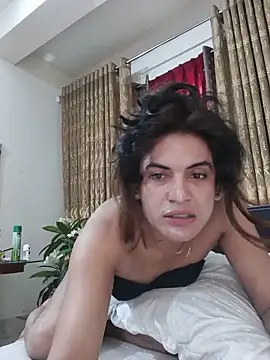 Snapshot of SexyShila-97 chatting on June 4, 7:36 am SexyShila-97 online show from June 4, 7:36 am
