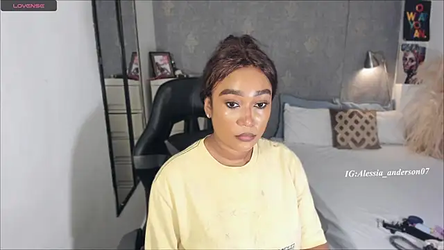 Snapshot of alessia_anderson chatting on September 11, 12:33 am alessia anderson online show from September 11, 12:33 am