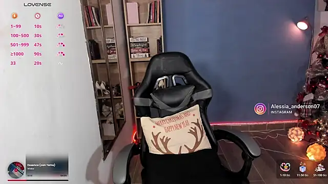 Snapshot of alessia_anderson chatting on December 16, 11:26 am alessia anderson online show from December 16, 11:26 am