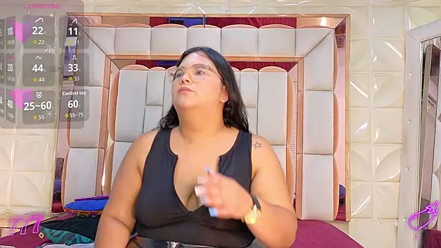 Snapshot of Aria_bbw22 chatting on July 31, 7:13 pm Aria bbw22 online show from July 31, 7:13 pm