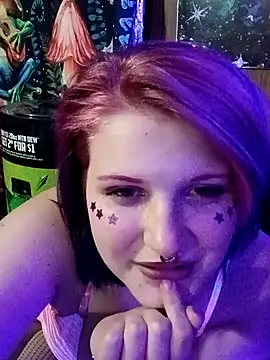 yourfavfallenstar online show from April 27, 10:52 pm