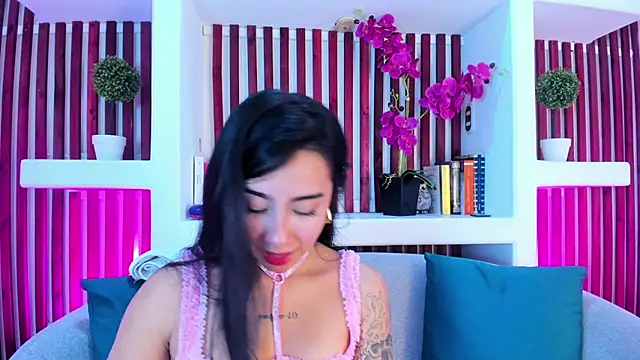 Snapshot of AshleyGross_ chatting on May 18, 7:52 pm AshleyGross online show from May 18, 7:52 pm