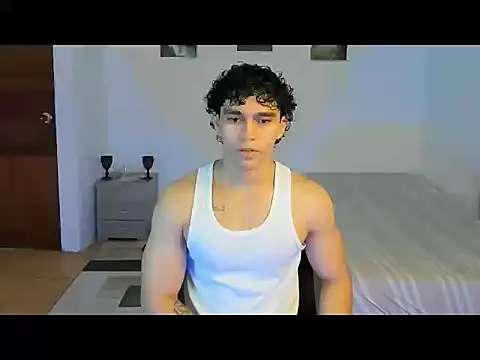 Snapshot of mateo_jack chatting on May 26, 12:45 pm mateo jack online show from May 26, 12:45 pm