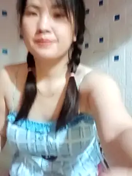 Snapshot of Kee2000 chatting on June 4, 3:07 pm Kee2000 online show from June 4, 3:07 pm