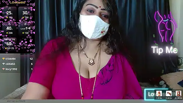 Snapshot of telugu_pillapreethi chatting on June 28, 7:47 am telugu pillapreethi online show from June 28, 7:47 am