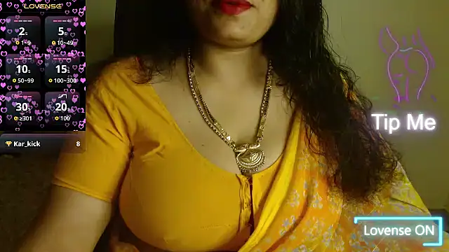 Snapshot of telugu_pillapreethi chatting on August 2, 6:06 pm telugu pillapreethi online show from August 2, 6:06 pm