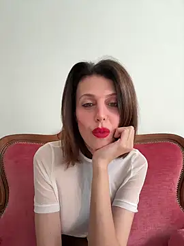 Snapshot of EliseAfterDark chatting on April 30, 7:36 am EliseAfterDark online show from April 30, 7:36 am