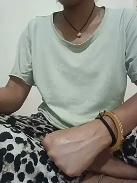Snapshot of annu_47 chatting on July 27, 3:52 pm annu 47 online show from July 27, 3:52 pm