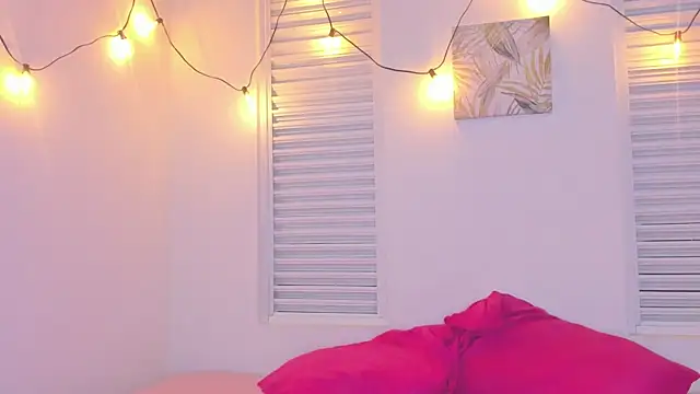 VictoriaaLopez online show from July 7, 1:04 pm