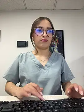 Snapshot of Sweet_Milaa1 chatting on June 27, 11:43 pm Sweet Milaa1 online show from June 27, 11:43 pm
