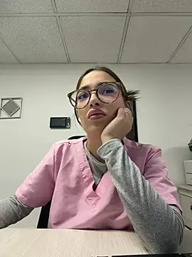 Snapshot of Sweet_Milaa1 chatting on July 7, 6:56 pm Sweet Milaa1 online show from July 7, 6:56 pm