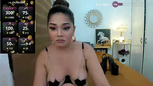 Snapshot of curly_tops69 chatting on May 11, 9:37 am curly tops69 online show from May 11, 9:37 am
