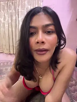 Snapshot of Mayra_xx chatting on May 7, 6:35 pm Mayra xx online show from May 7, 6:35 pm