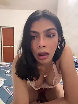 Snapshot of Mayra_xx chatting on June 2, 6:32 pm Mayra xx online show from June 2, 6:32 pm