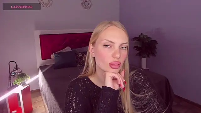 Snapshot of NancyGlamour chatting on May 14, 2:02 pm NancyGlamour online show from May 14, 2:02 pm