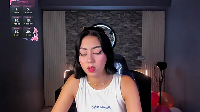 Snapshot of gemma_19_ chatting on June 12, 11:03 pm gemma 19 online show from June 12, 11:03 pm