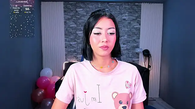 Snapshot of gemma_19_ chatting on June 20, 11:51 pm gemma 19 online show from June 20, 11:51 pm