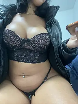 Snapshot of Serena777- chatting on July 16, 3:01 am Serena777- online show from July 16, 3:01 am