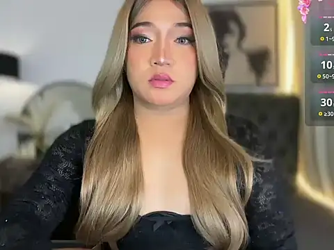 Snapshot of Sensual_Ekang chatting on June 1, 8:43 pm Sensual Ekang online show from June 1, 8:43 pm