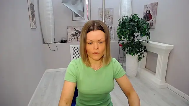 Snapshot of wild_temptation_ chatting on May 21, 5:14 am wild temptation online show from May 21, 5:14 am