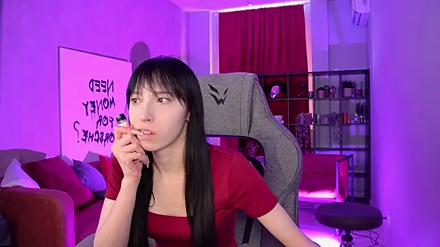 Snapshot of SeraphineSparda chatting on June 30, 12:39 pm SeraphineSparda online show from June 30, 12:39 pm