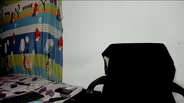 Snapshot of Vannellope_vladimir chatting on June 9, 3:12 pm Vannellope vladimir online show from June 9, 3:12 pm
