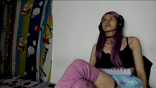 Snapshot of Vannellope_vladimir chatting on June 23, 2:26 pm Vannellope vladimir online show from June 23, 2:26 pm