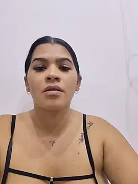 KarinaCortess online show from May 19, 8:59 pm