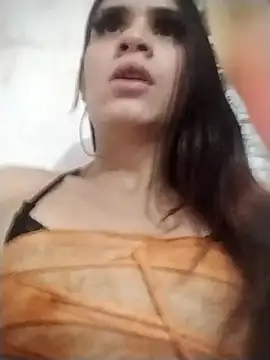 Snapshot of Juliette_Doll_ chatting on July 18, 2:05 am Juliette Doll online show from July 18, 2:05 am