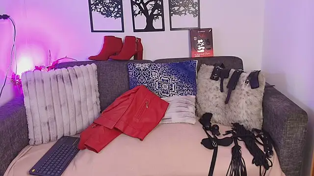 Angelabrowm online show from May 21, 3:35 am