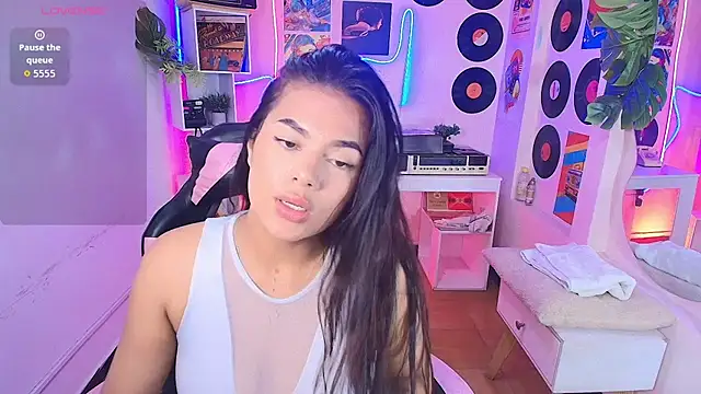 Snapshot of Duulce_mia chatting on July 17, 12:23 pm Duulce mia online show from July 17, 12:23 pm