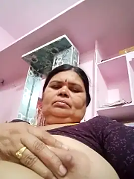 Snapshot of dheepika11 chatting on May 30, 1:30 pm dheepika11 online show from May 30, 1:30 pm