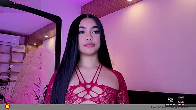 Snapshot of Chloe_monroee chatting on August 2, 3:38 am Chloe monroee online show from August 2, 3:38 am